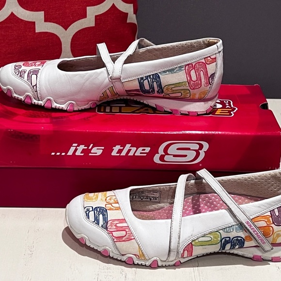 Skechers White Flats with Velcro Strap - Picture 3 of 8